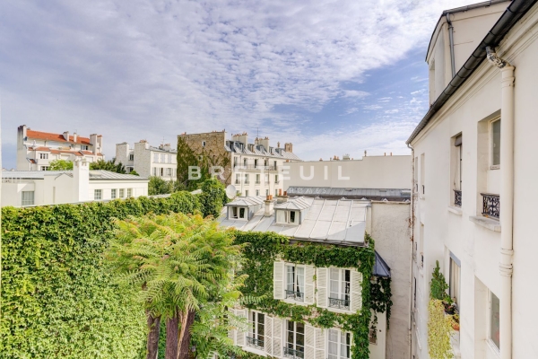 Appartement de luxe à vendre à Paris 6ème, 695 000 €, Photo 2