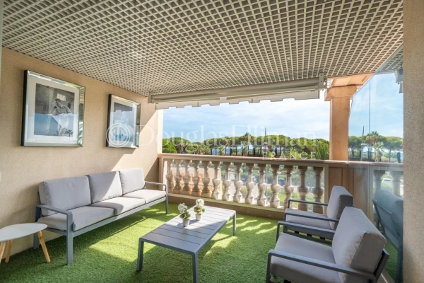 Appartement de luxe à vendre à Vallauris, 565 000 €, Photo 2