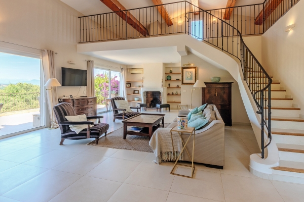 Luxury House for sale in Antibes, 2 150 000 €, Photo 3