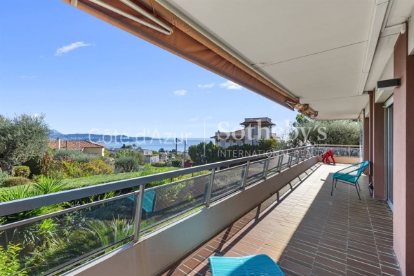 Luxury Apartment for sale in Nice, 630 000 €, Photo 1