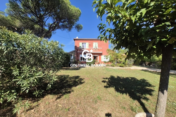 Maison de luxe à vendre à Fréjus, 749 000 €, Photo 2