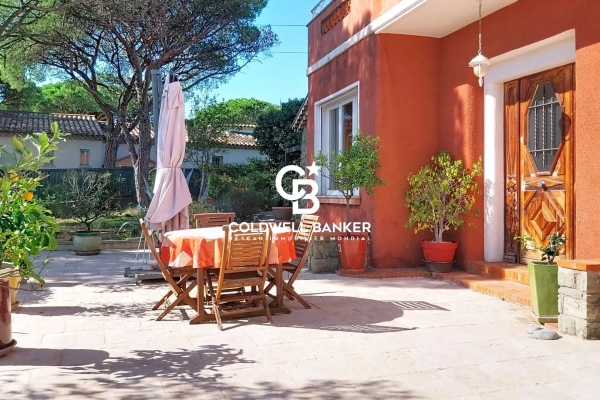 Maison de luxe à vendre à Fréjus, 749 000 €, Photo 4