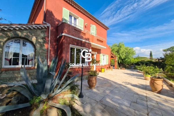 Maison de luxe à vendre à Fréjus, 749 000 €, Photo 5