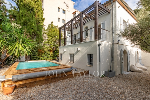 Maison de luxe à vendre à Antibes, 1 590 000 €, Photo 1
