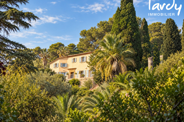 Maison de luxe à vendre à Carqueiranne, 1 950 000 €, Photo 2