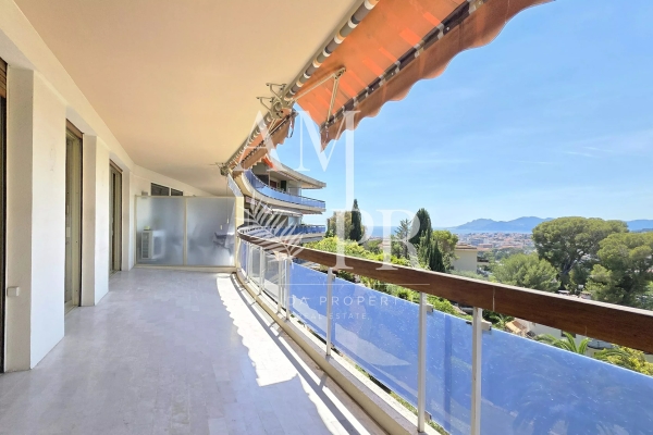 Luxury Apartment for sale in Cannes, 392 000 €, Photo 4