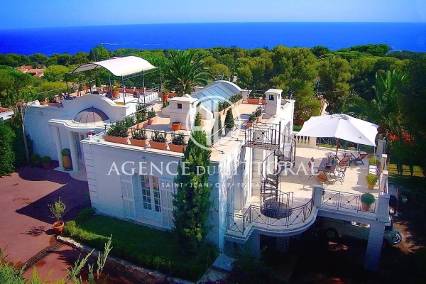 Luxury House for rental in Saint-Jean-Cap-Ferrat, 0 €, Photo 1