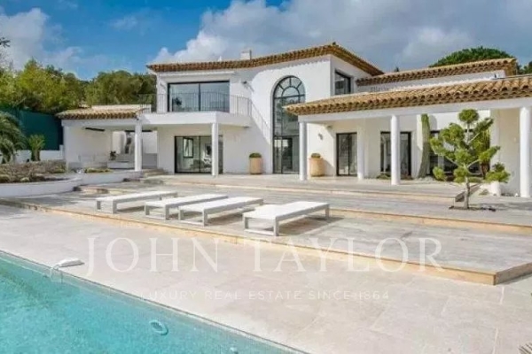 Maison de luxe à louer à Grimaud, 0 €, Photo 1