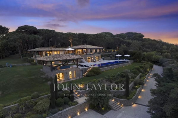 Luxury House for rental in Saint-Tropez, 75 000 €, Photo 1