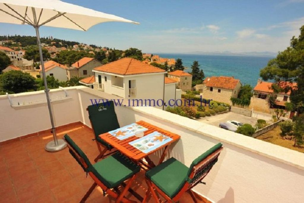 Maison de luxe à vendre à Supetar, 1 200 000 €, Photo 1