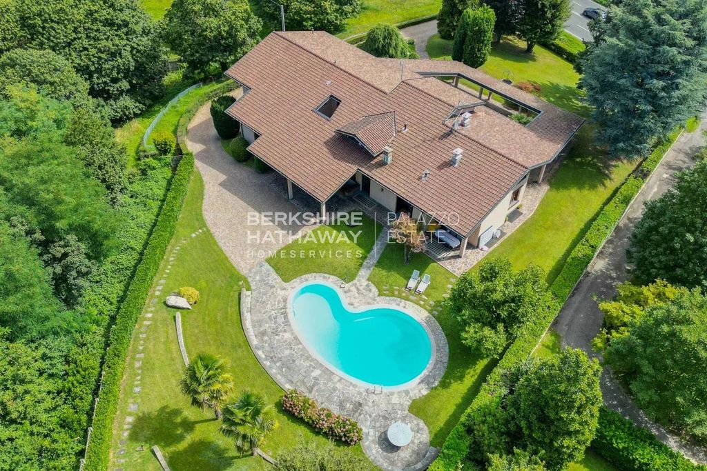 Maison de luxe à vendre à Inverigo, 970 000 €, Photo 1