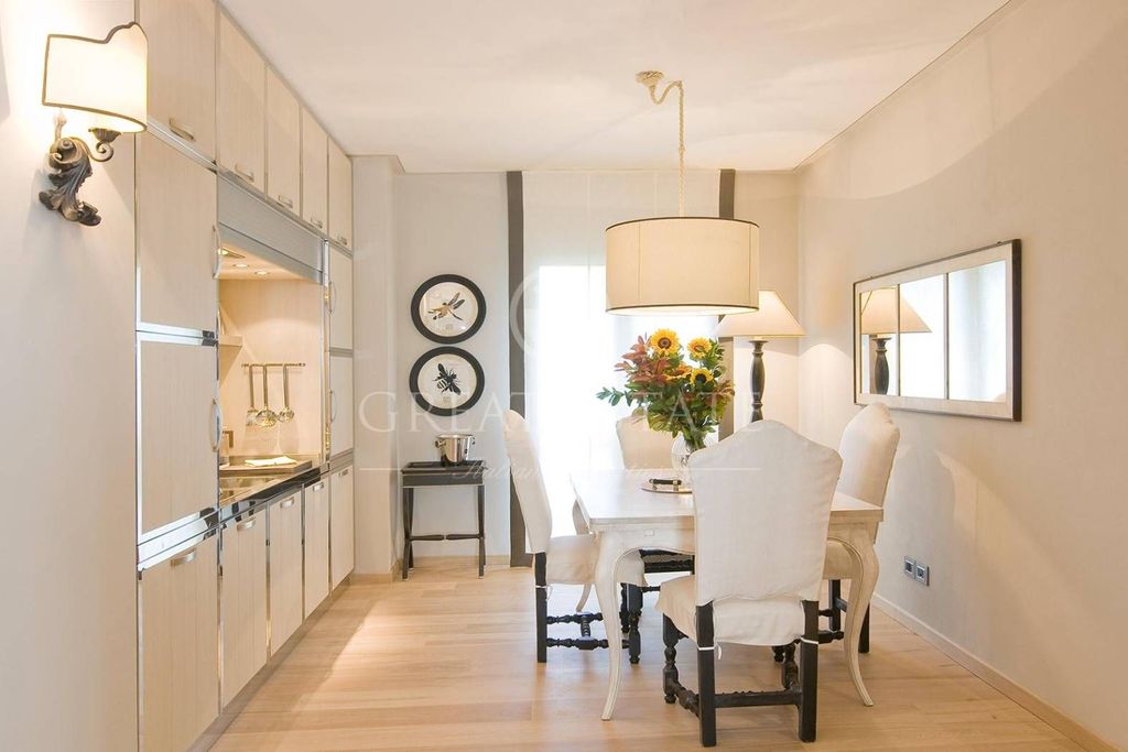 Luxury Apartment for sale in San Casciano Dei Bagni, 577 500 €, Photo 1