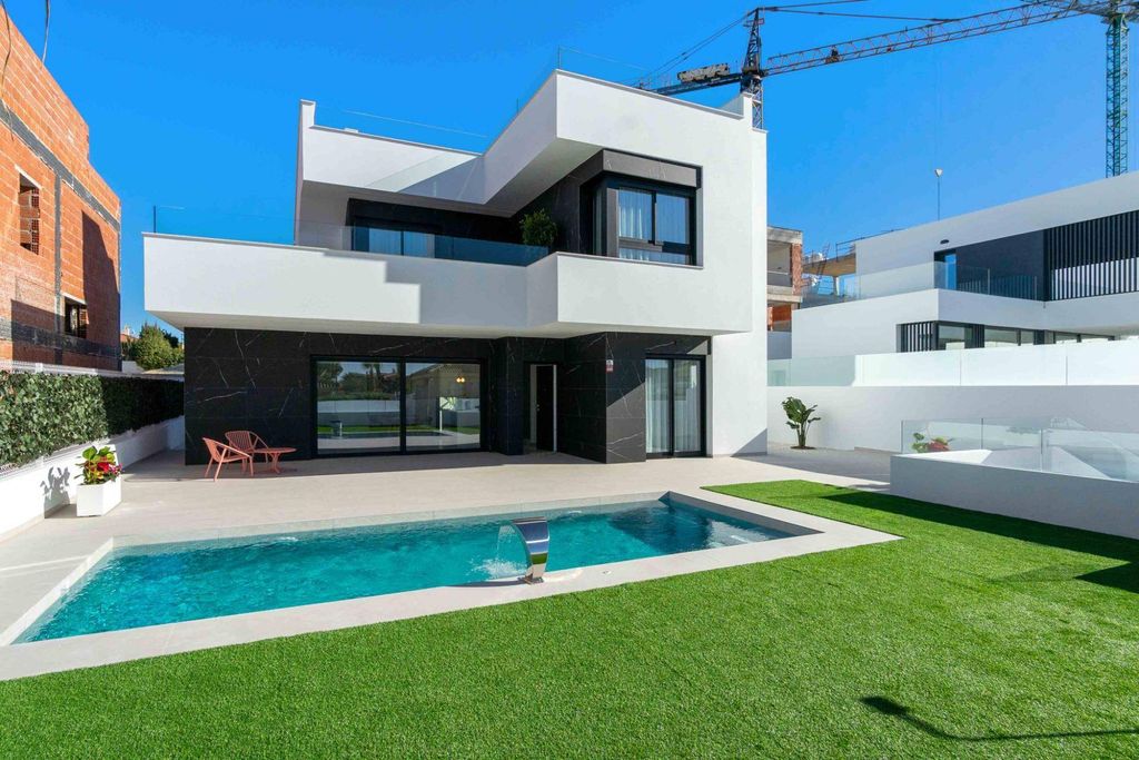 Luxury House for sale in Rojales, 550 000 €, Photo 1