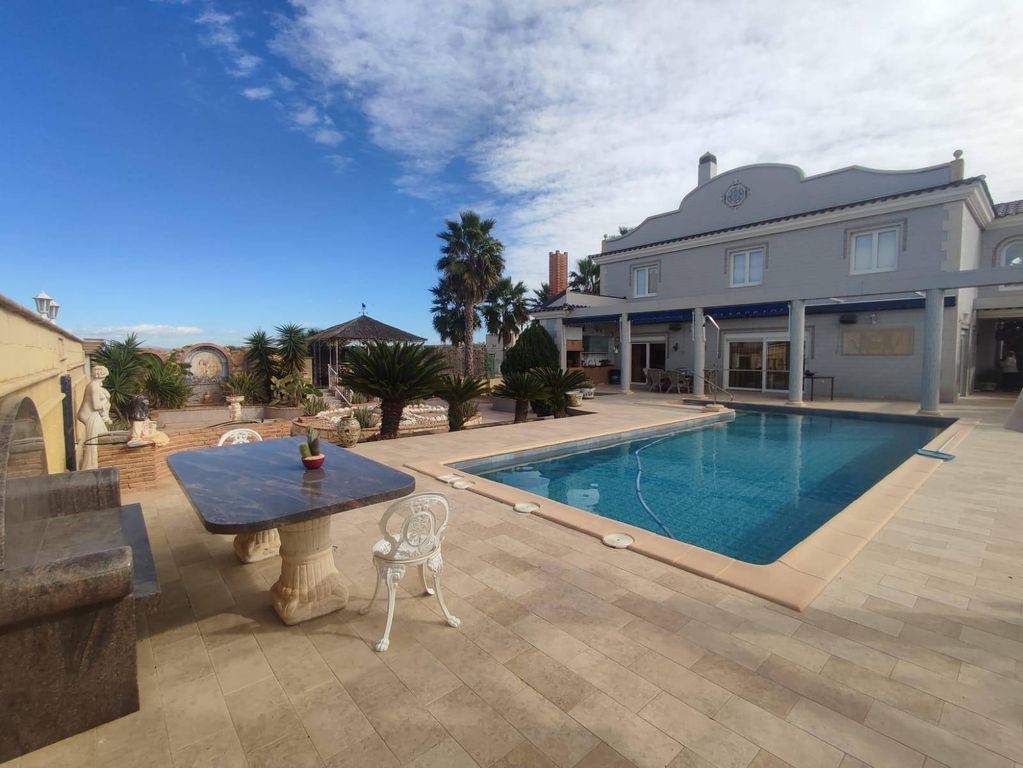 Luxury House for sale in San Fulgencio, 700 000 €, Photo 1