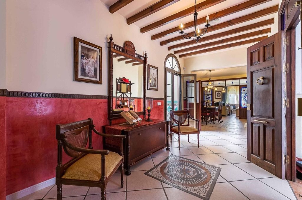 Maison de luxe à vendre à Colmenar, 430 000 €, Photo 4