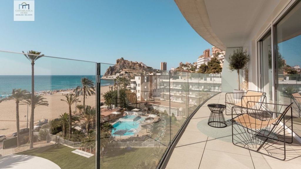 Luxury Apartment for sale in Benidorm, 1 550 000 €, Photo 1