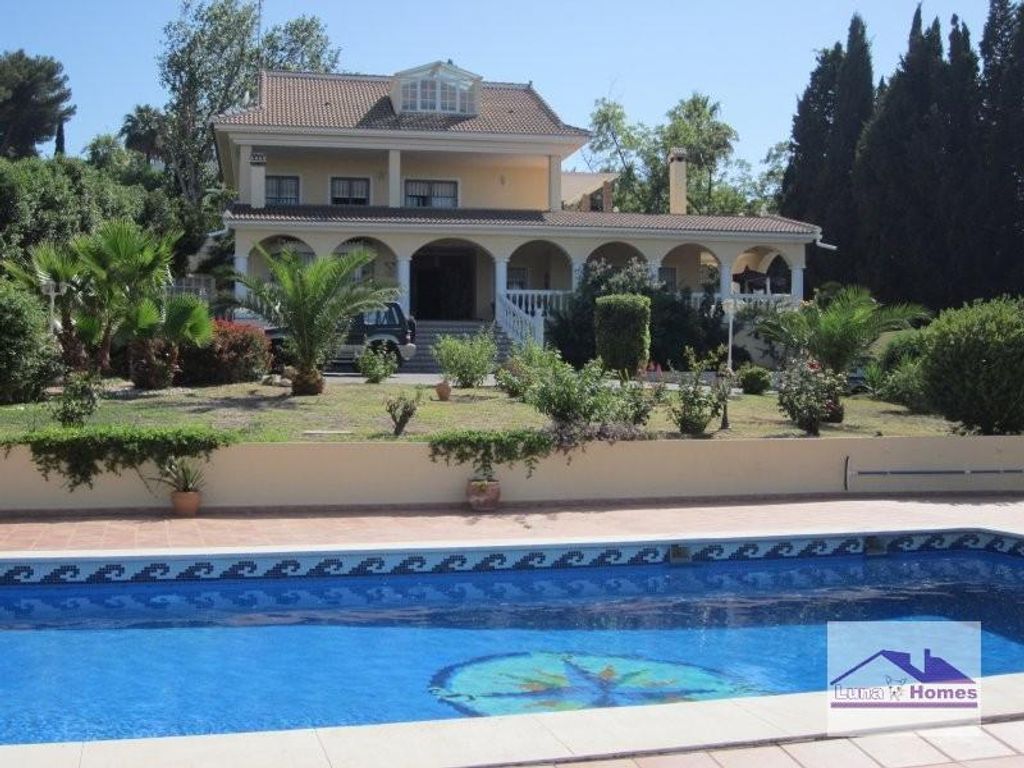 Luxury House for sale in Torremolinos, 1 680 000 €, Photo 1