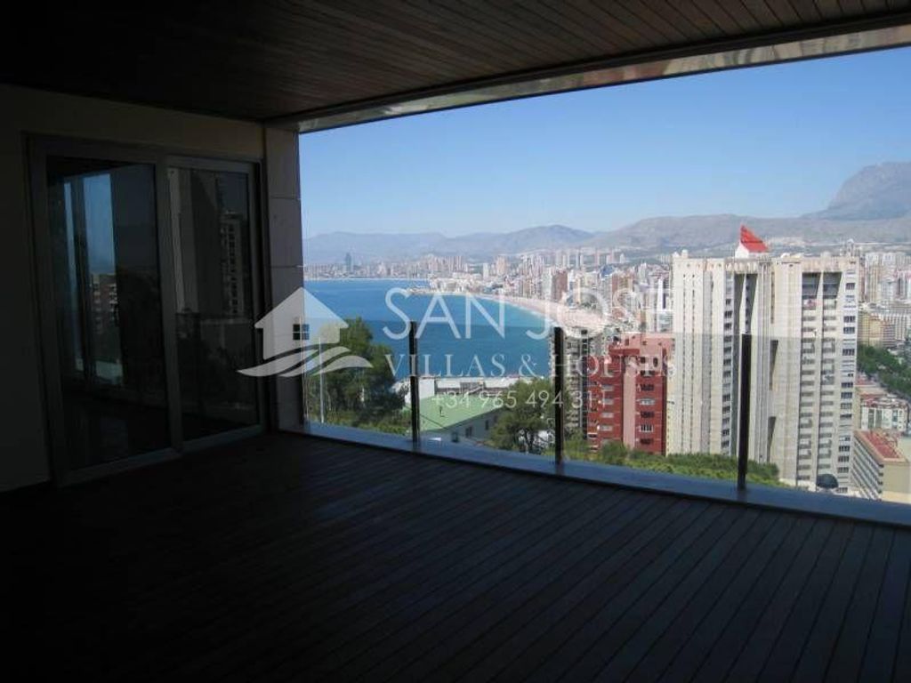 Luxury House for sale in Benidorm, 2 150 000 €, Photo 1