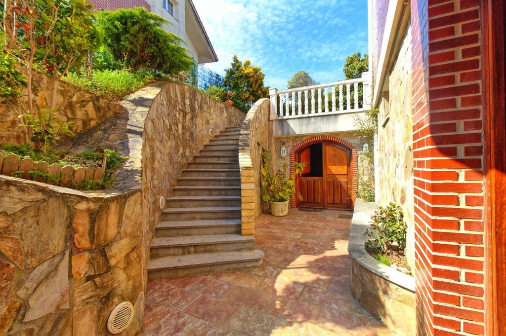 Luxury House for sale in Castro-Urdiales, 1 280 000 €, Photo 2