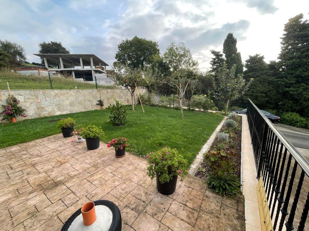 Luxury House for sale in Bárcena de Cicero, 485 000 €, Photo 3