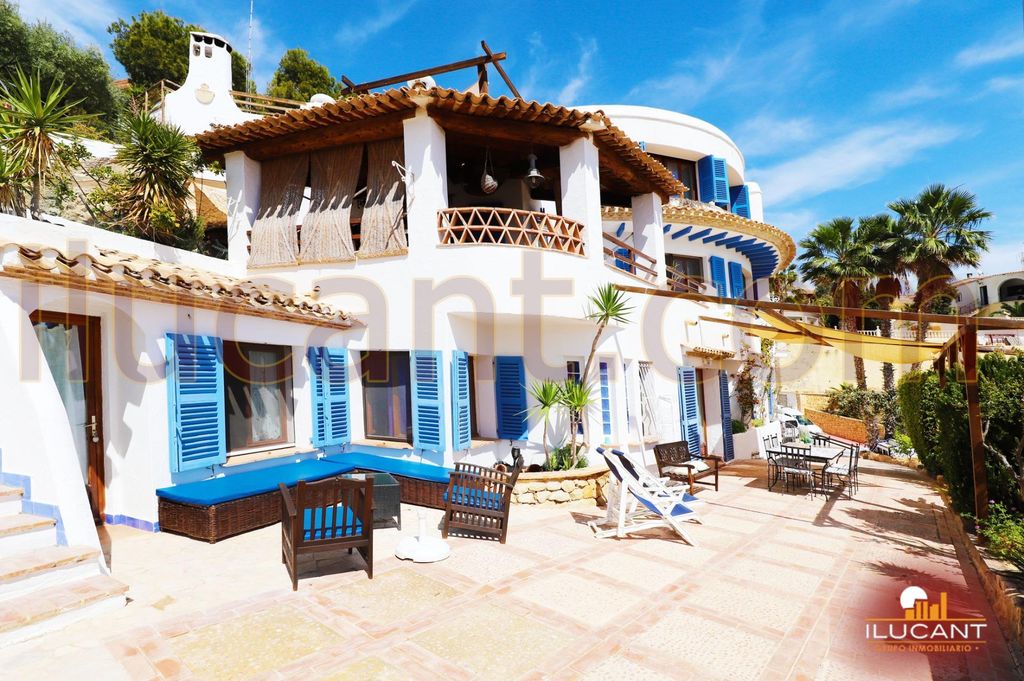 Maison de luxe à vendre à Alicante, 1 800 000 €, Photo 1