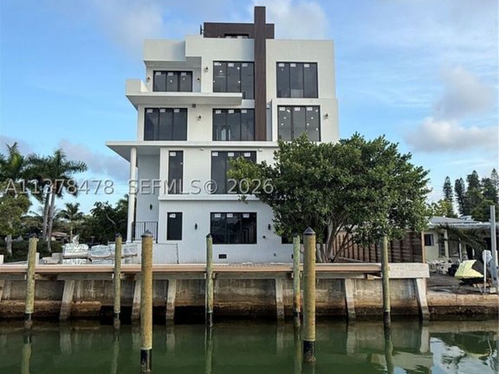 Maison de luxe à vendre à Miami Beach, 2 144 021 €, Photo 1