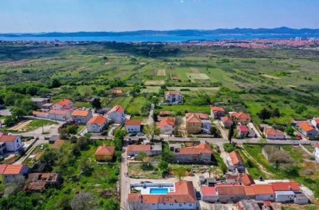 Maison de luxe à vendre à Zadar, 980 000 €, Photo 1