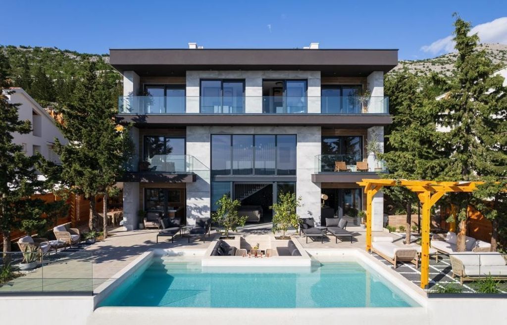 Maison de luxe à vendre à Starigrad, 1 790 000 €, Photo 1