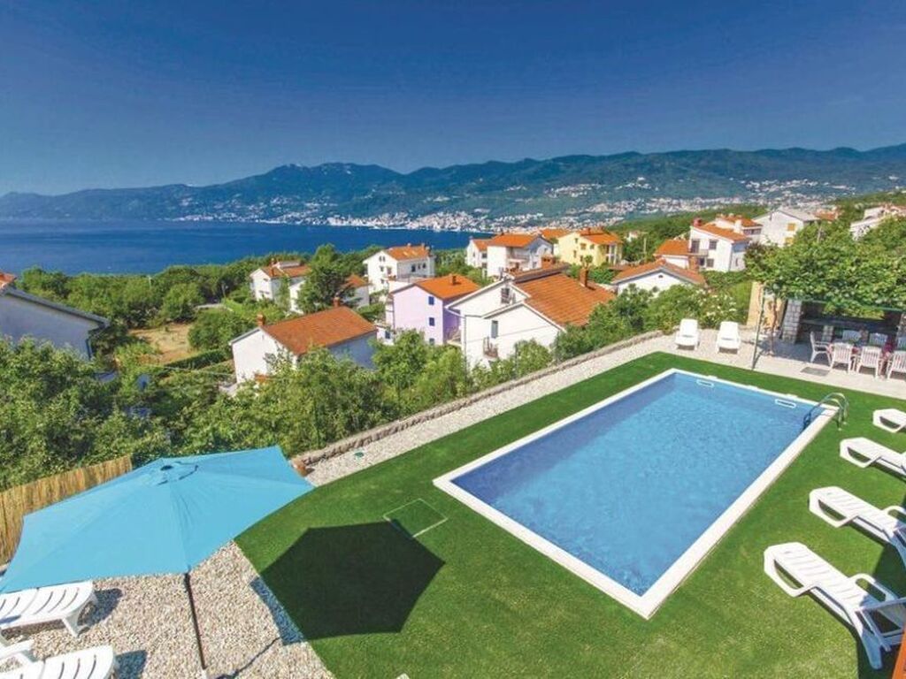 Luxury House for sale in Rijeka, 1 070 000 €, Photo 1