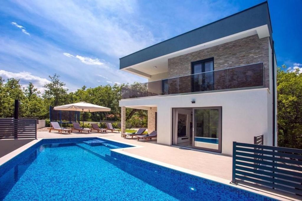 Luxury House for sale in Omiš, 1 500 000 €, Photo 4