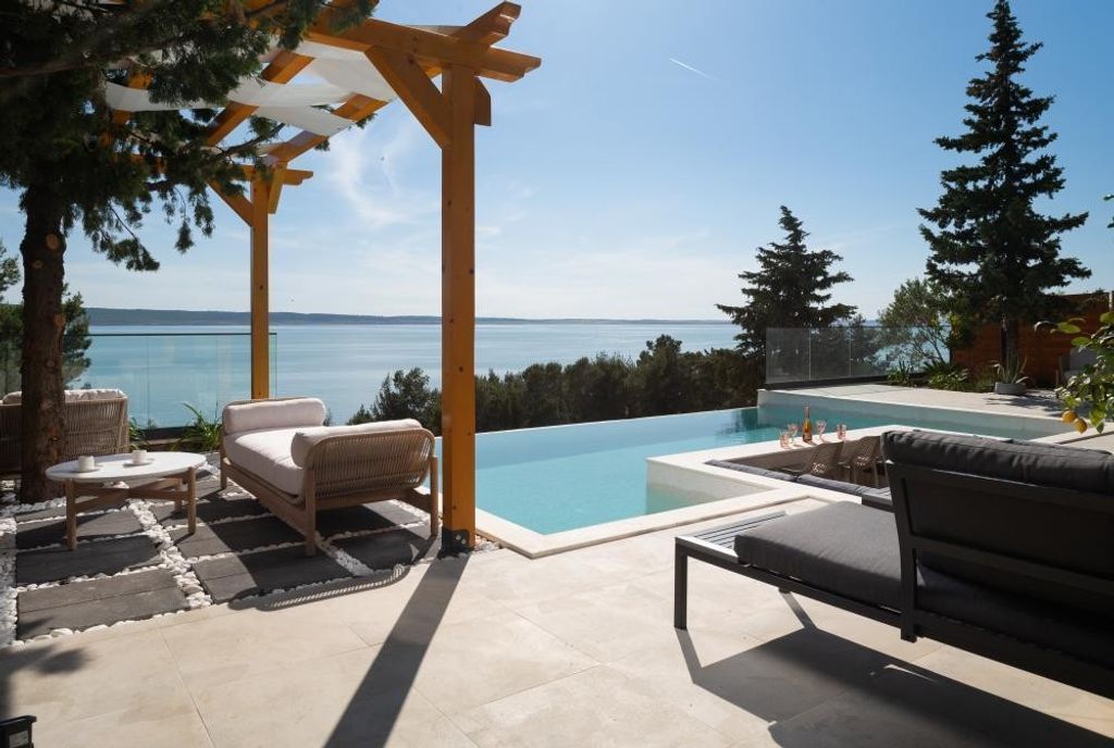 Maison de luxe à vendre à Starigrad, 1 790 000 €, Photo 5