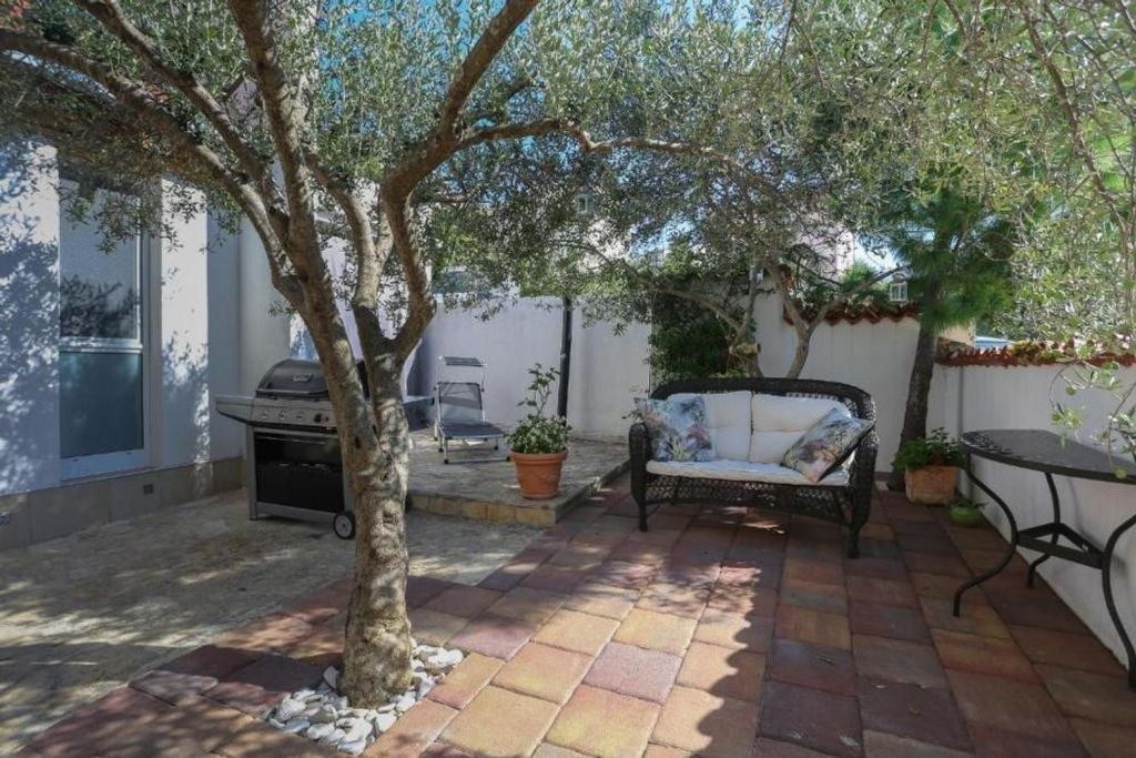 Maison de luxe à vendre à Ciovo, 1 290 000 €, Photo 5