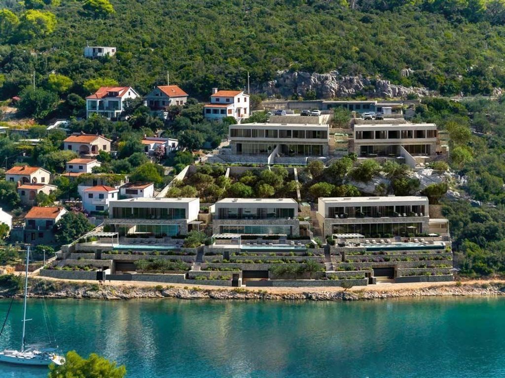 Maison de luxe à vendre à Šolta, 3 900 000 €, Photo 1