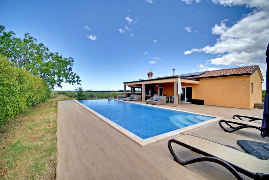 Luxury House for sale in Novigrad, 1 100 000 €, Photo 3