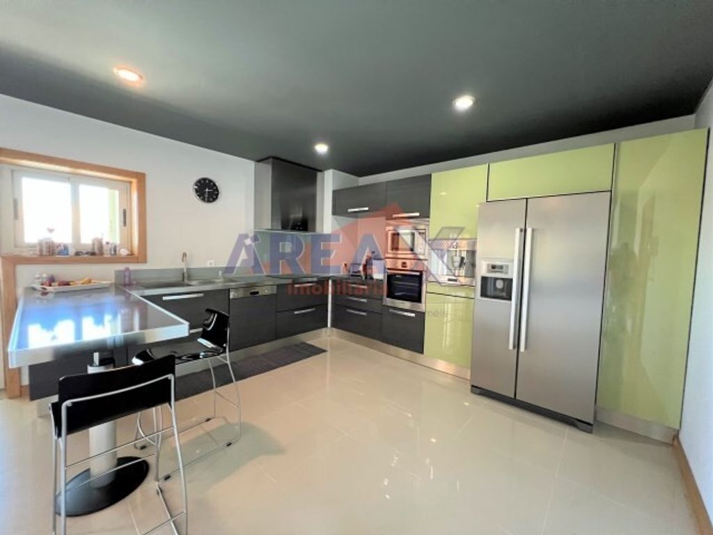 Appartement de luxe à vendre à Oliveira de Azemeis, 550 000 €, Photo 1