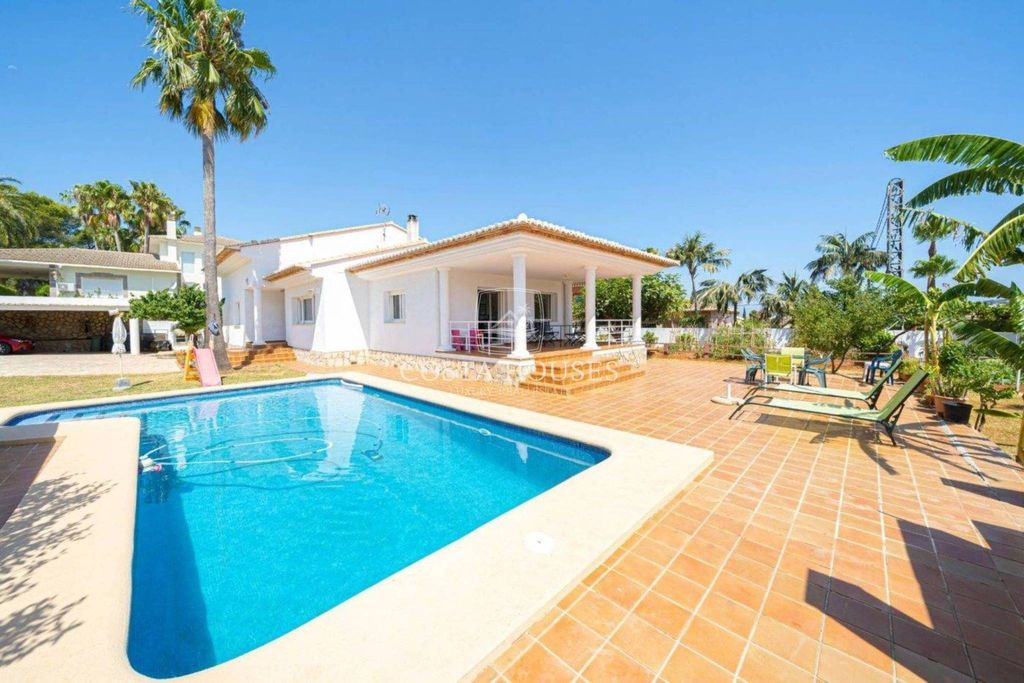 Luxury House for sale in Denia, 975 000 €, Photo 3