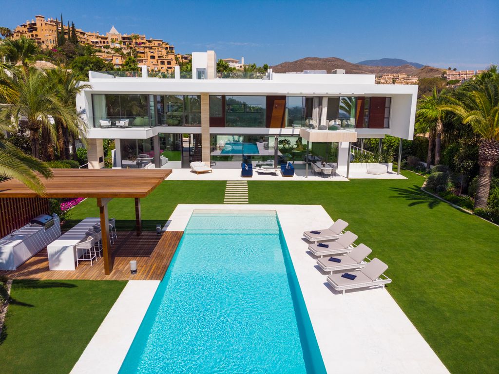 Luxury House for sale in Marbella, 5 960 000 €, Photo 1