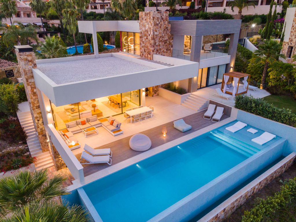 Luxury House for sale in Marbella, 5 395 000 €, Photo 1