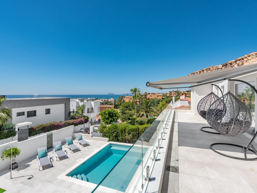 Luxury House for sale in Marbella, 995 000 €, Photo 6