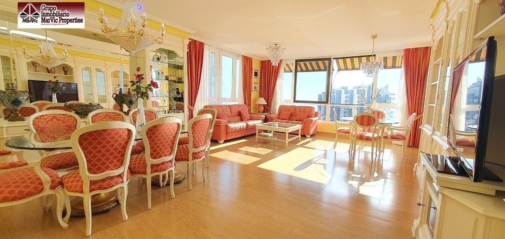 Luxury Apartment for sale in Benidorm, 685 000 €, Photo 2