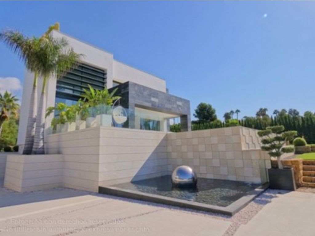 Luxury House for sale in Marbella, 2 900 000 €, Photo 3