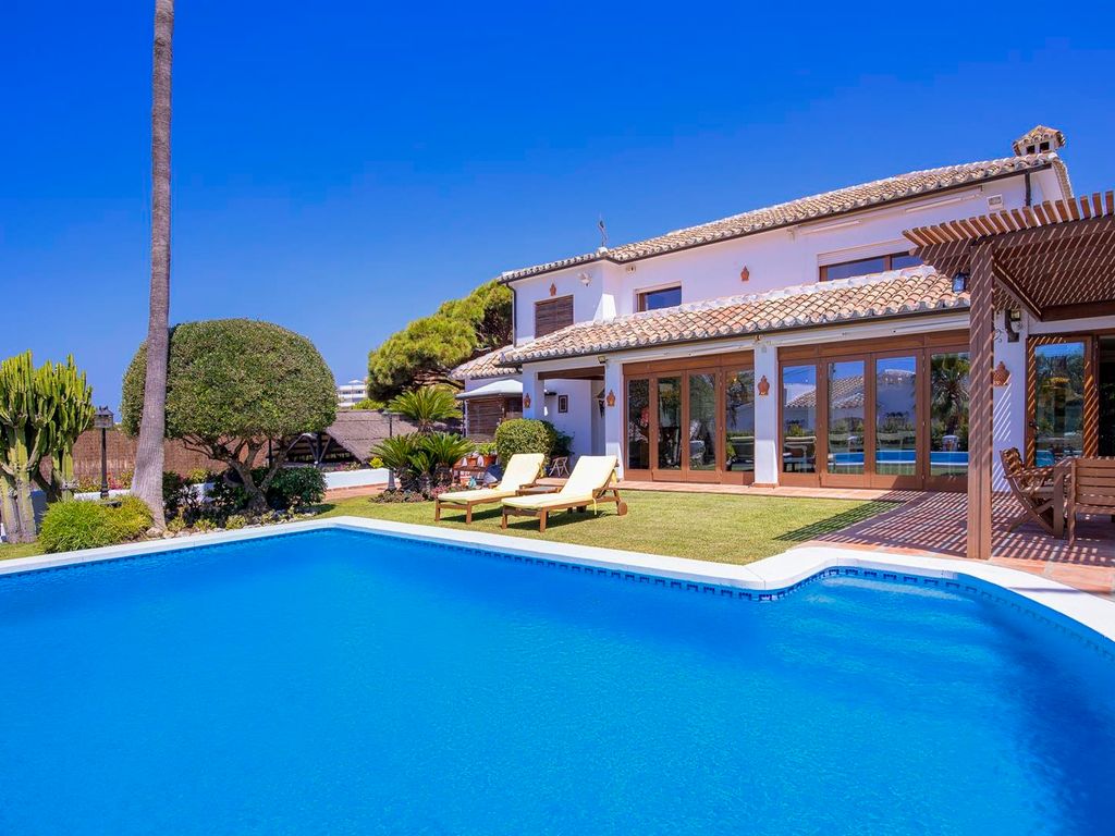 Luxury House for sale in Marbella, 1 190 000 €, Photo 6