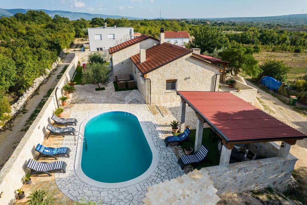 Maison de luxe à vendre à Novigrad, 795 000 €, Photo 6