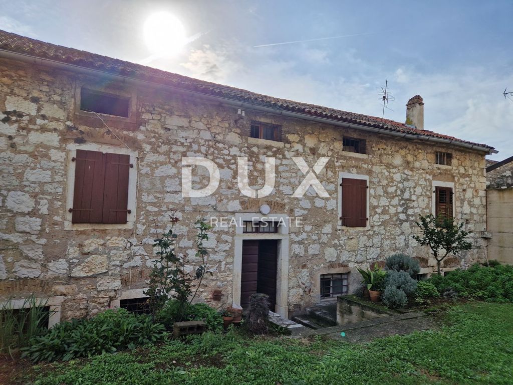 Maison de luxe à vendre à Vrsar, 0 €, Photo 1