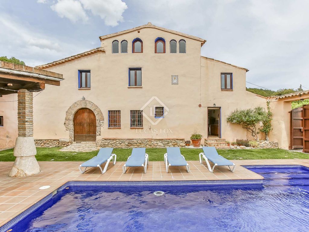 Luxury House for sale in Torrelles de Foix, 1 495 000 €, Photo 1