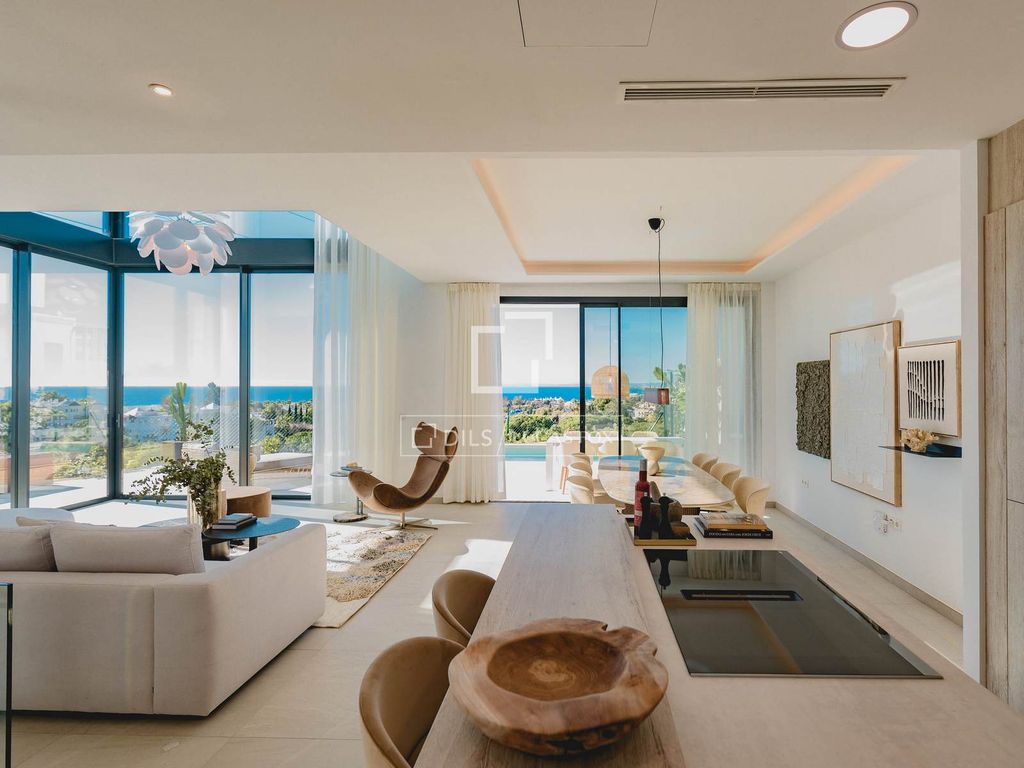 Luxury House for sale in Marbella, 1 890 000 €, Photo 5