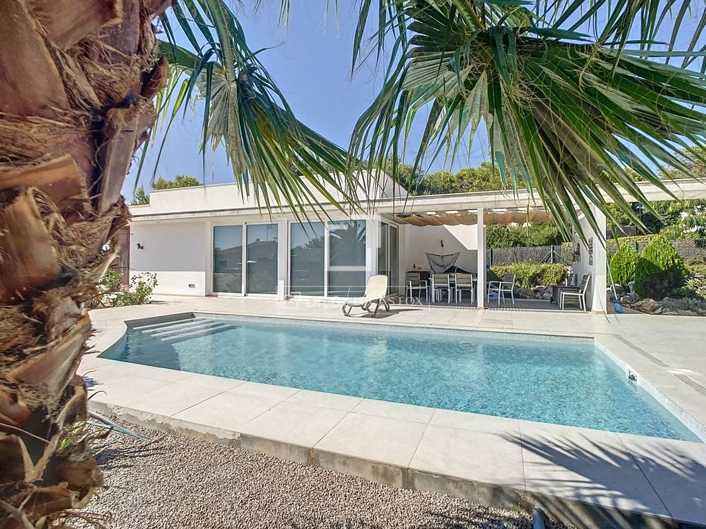 Luxury House for sale in Sant Lluís, 1 200 000 €, Photo 1