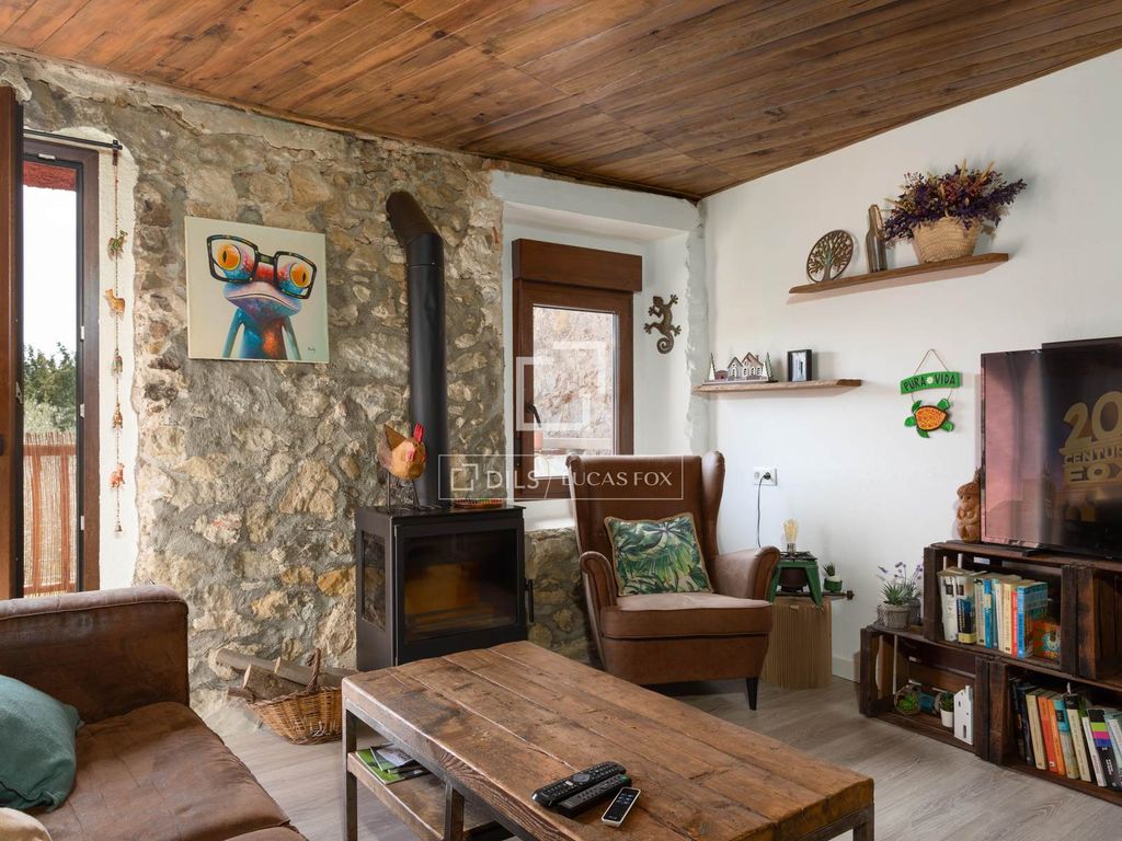 Maison de luxe à vendre à Sant Esteve d'en Bas, 670 000 €, Photo 5