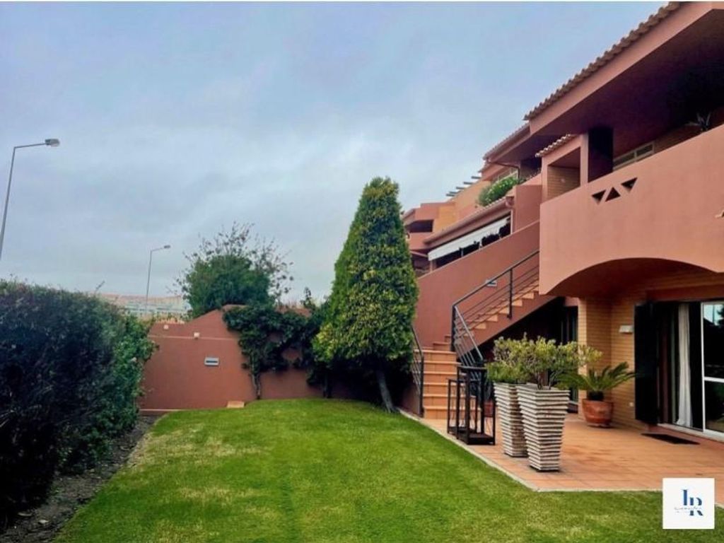 Luxury House for sale in Cascais, 1 400 000 €, Photo 1