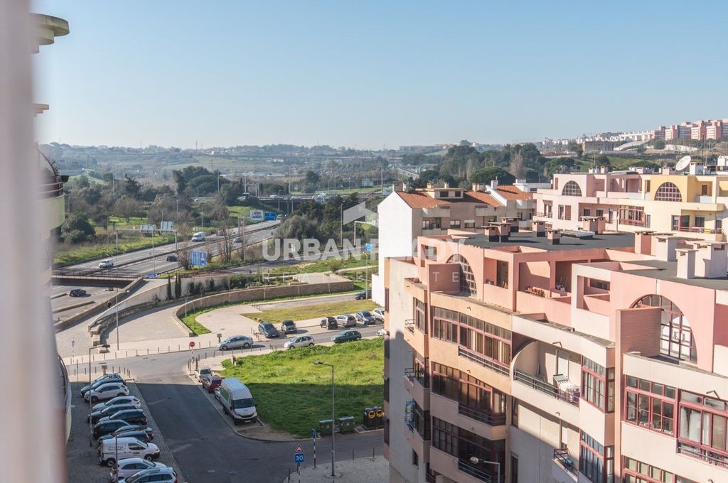 Luxury Apartment for sale in Almada, 650 000 €, Photo 3